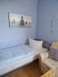 Schlafraum 2 mit Fenster zur Loggia - Appartement im Ferienpark Hahnenklee